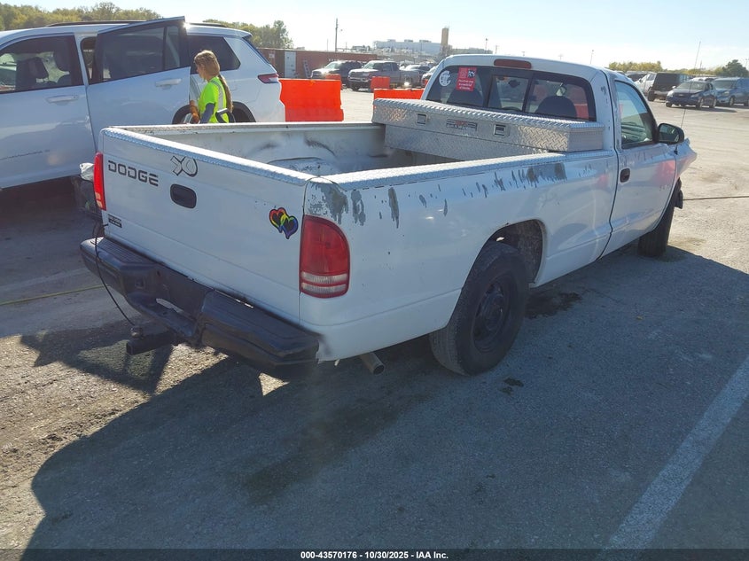 1B7FL26X7VS200435 1997 DODGE DAKOTA photo no. 4