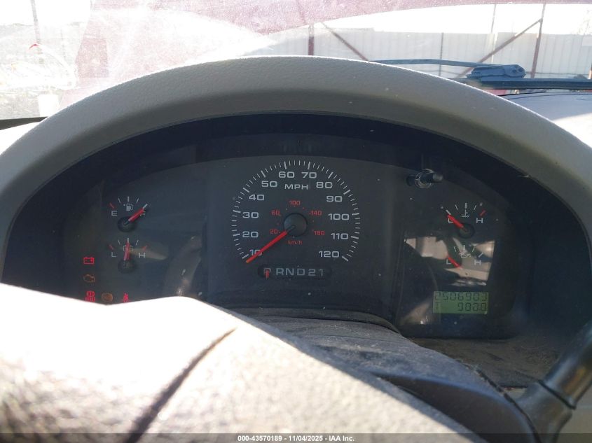 2004 Ford F-150 Stx/Xl/Xlt VIN: 1FTRX12W54FA39793 Lot: 43570189