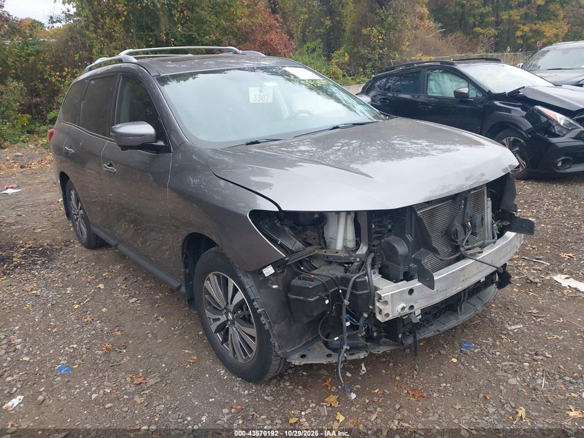 NISSAN PATHFINDER SL