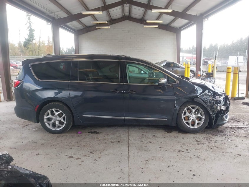 2020 Chrysler Pacifica Limited VIN: 2C4RC1GG2LR209001 Lot: 43570196