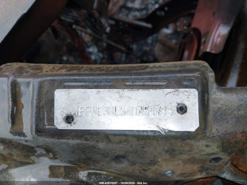 2010 Ford E-350 Super Duty Xl/Xlt VIN: 1FBNE3BL5ADA54733 Lot: 43570207