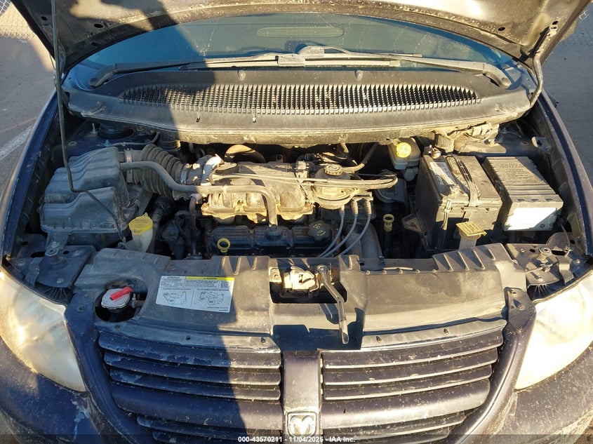 2005 Dodge Grand Caravan Se VIN: 1D4GP24R75B396702 Lot: 43570211