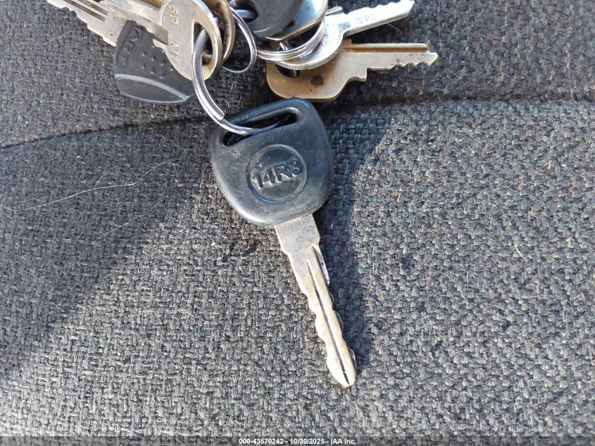 2001 Chevrolet Silverado 3500 Chassis VIN: 1GBJC34U61F112329 Lot: 43570242