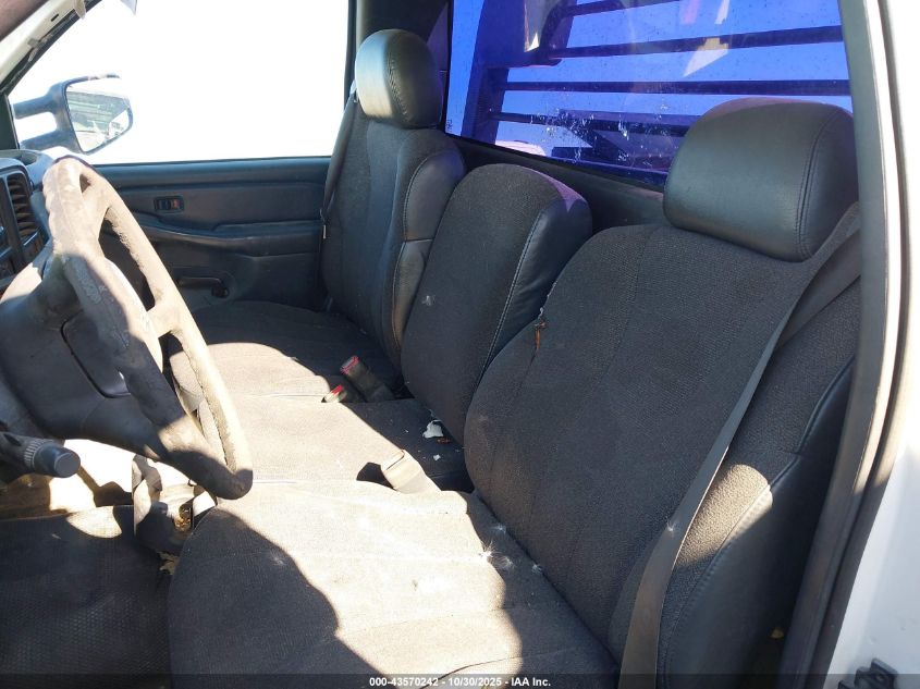 2001 Chevrolet Silverado 3500 Chassis VIN: 1GBJC34U61F112329 Lot: 43570242