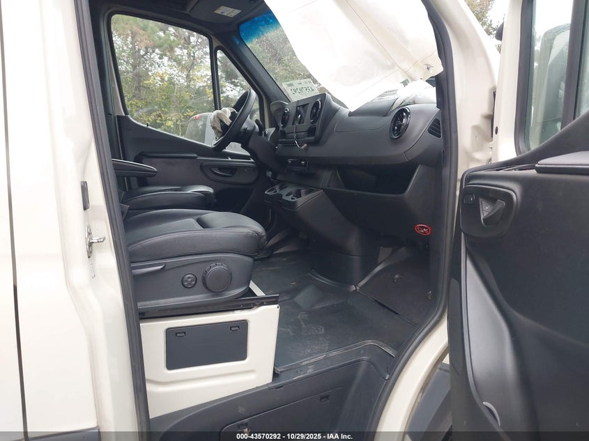 2022 Mercedes-Benz Sprinter 2500 High Roof I4 Diesel