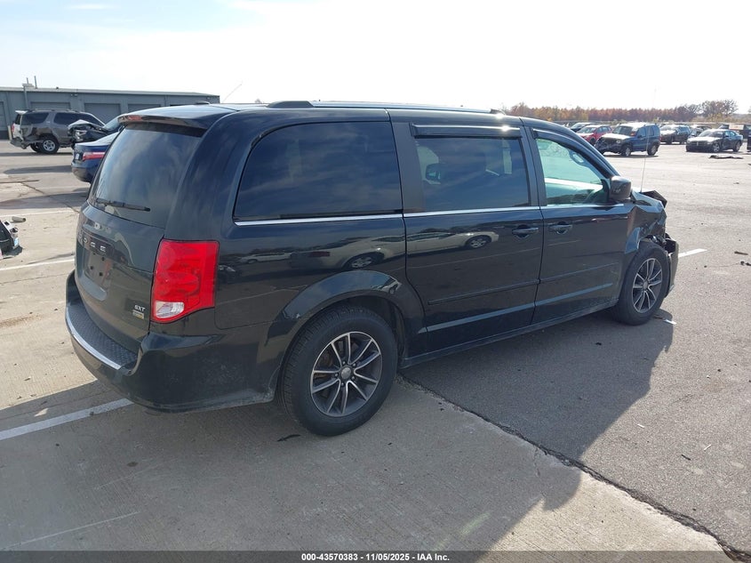 2017 DODGE GRAND CARAVAN SXT 2C4RDGCG1HR660790