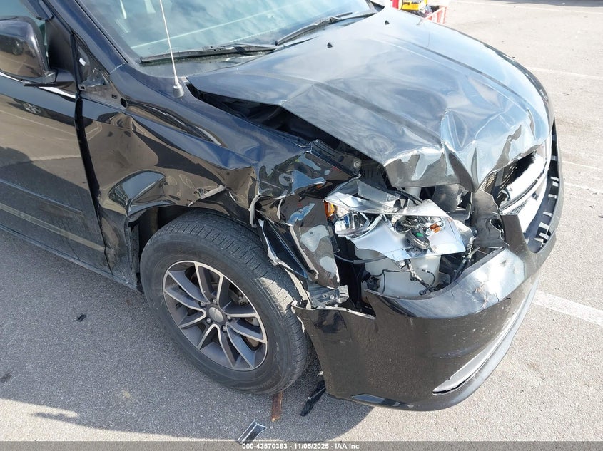 2017 DODGE GRAND CARAVAN SXT 2C4RDGCG1HR660790