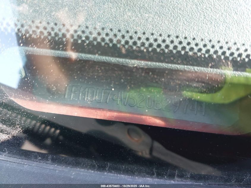 2002 Ford Explorer Eddie Bauer VIN: 1FMDU74W52UB29744 Lot: 43570403