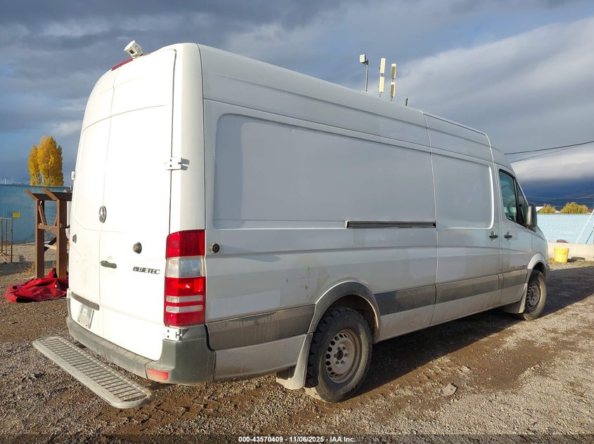 WD3PE8CB7C5670304 2012 MERCEDES-BENZ SPRINTER photo no. 4