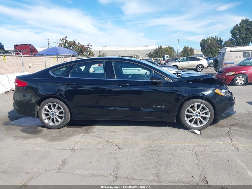 2017 Ford Fusion Hybrid Se VIN: 3FA6P0LUXHR264753 Lot: 43570426