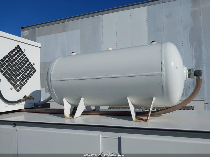 2017 Ford F-350 Chassis Xl VIN: 1FD8X3HT3HED80878 Lot: 43570430