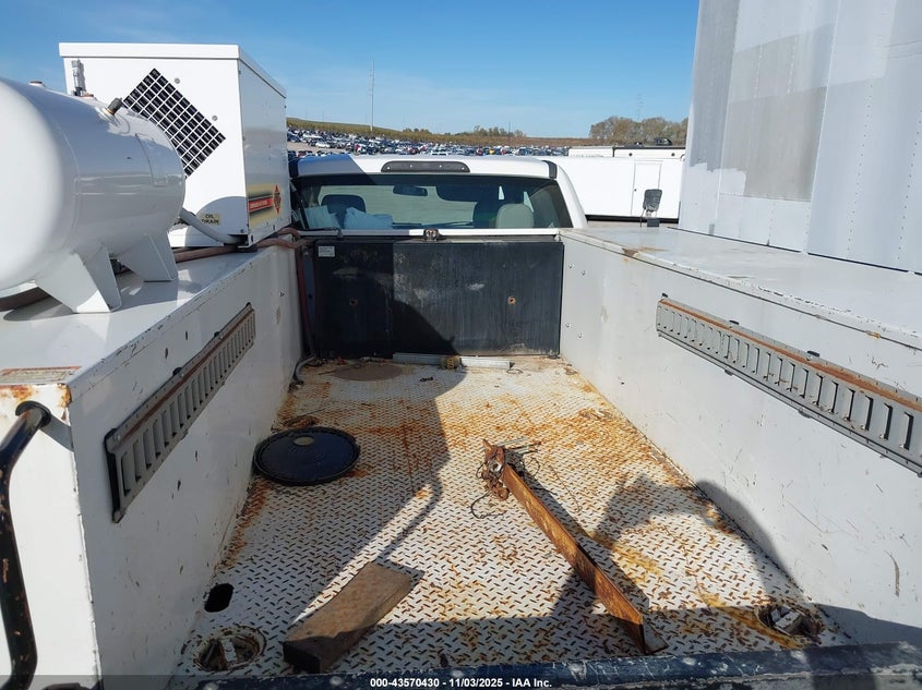 2017 Ford F-350 Chassis Xl VIN: 1FD8X3HT3HED80878 Lot: 43570430