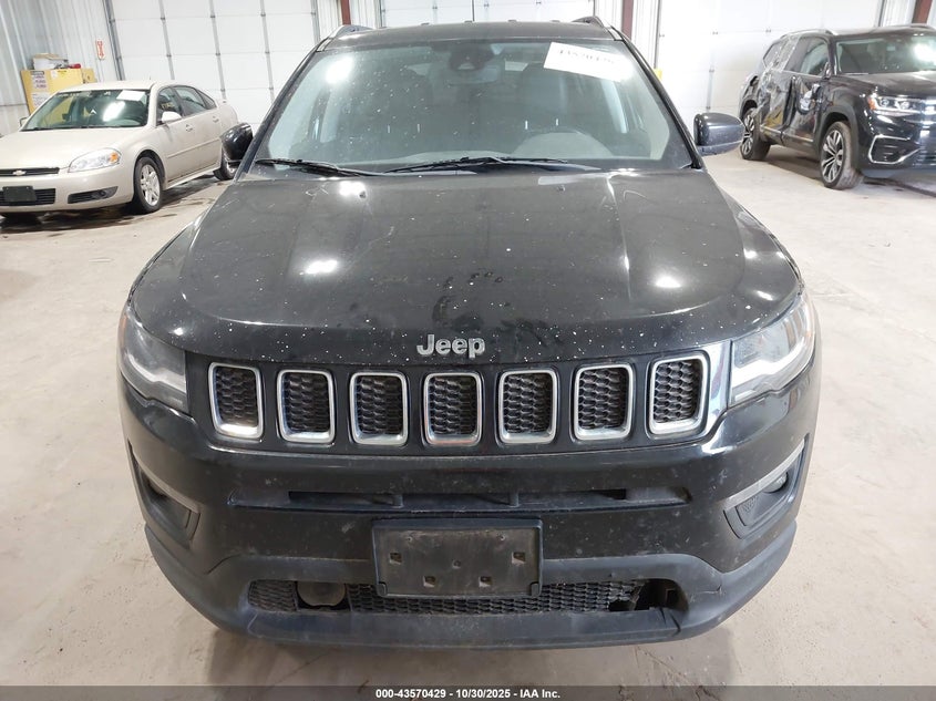 2018 Jeep Compass Latitude 4X4 VIN: 3C4NJDBB4JT431678 Lot: 43570429