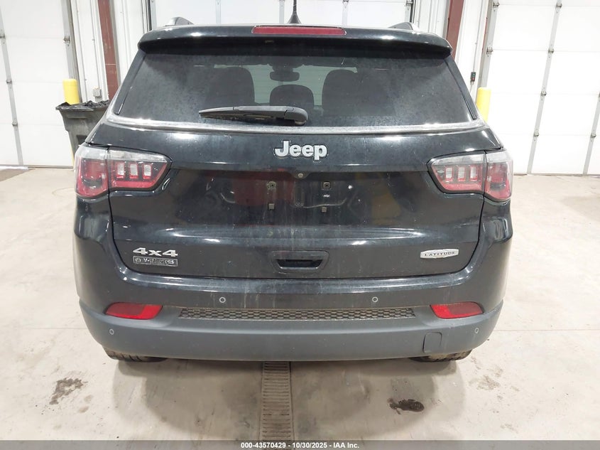 2018 Jeep Compass Latitude 4X4 VIN: 3C4NJDBB4JT431678 Lot: 43570429