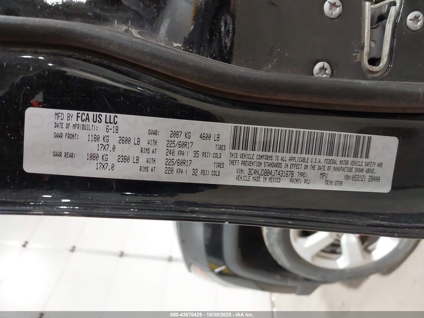 2018 Jeep Compass Latitude 4X4 VIN: 3C4NJDBB4JT431678 Lot: 43570429