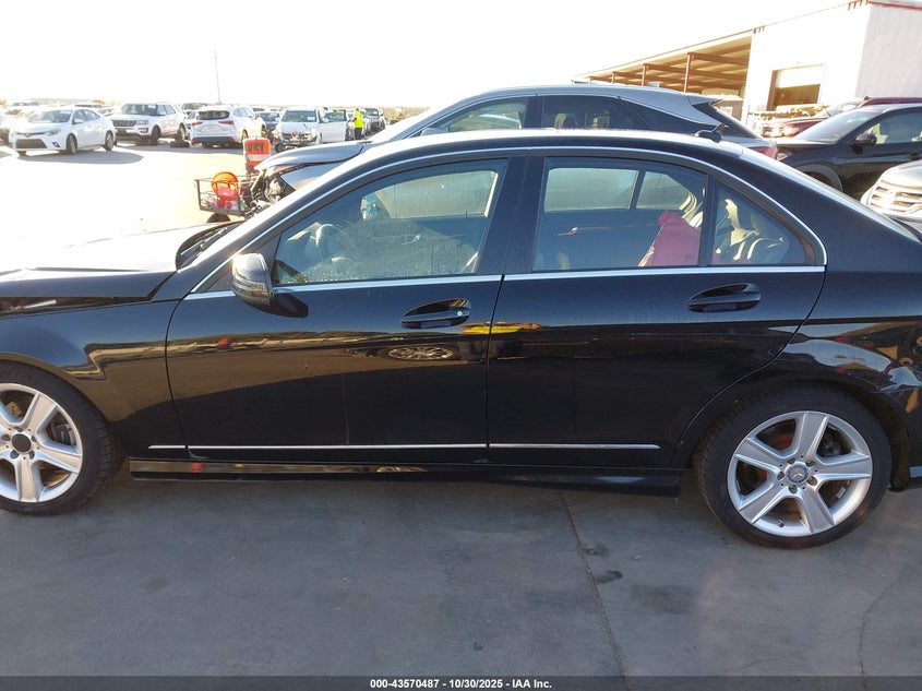 2011 Mercedes-Benz C 300 Luxury 4Matic/Sport 4Matic VIN: WDDGF8BB0BR170678 Lot: 43570487