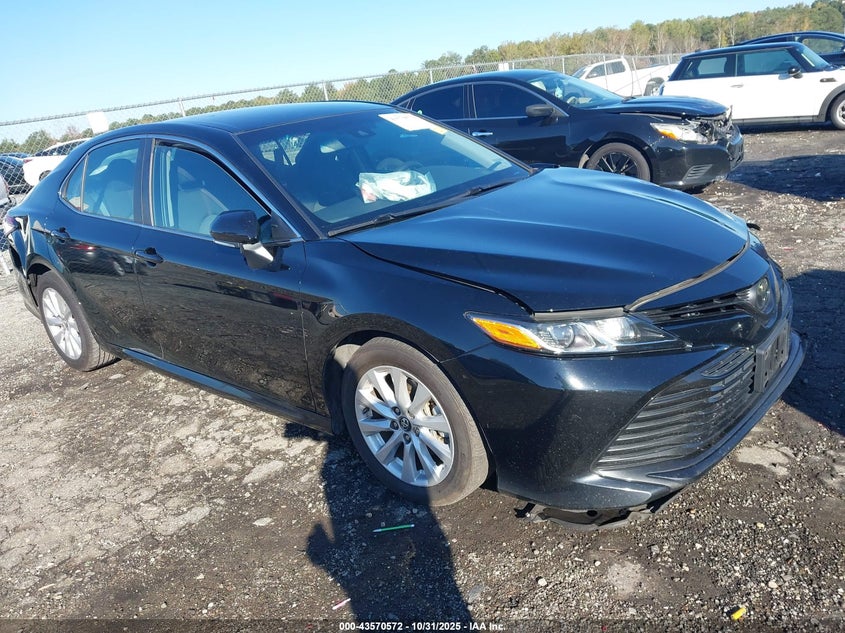 TOYOTA CAMRY LE