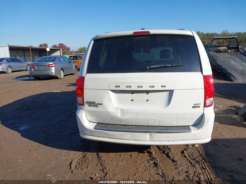 2018 Dodge Grand Caravan Sxt VIN: 2C4RDGCG4JR222741 Lot: 43570590