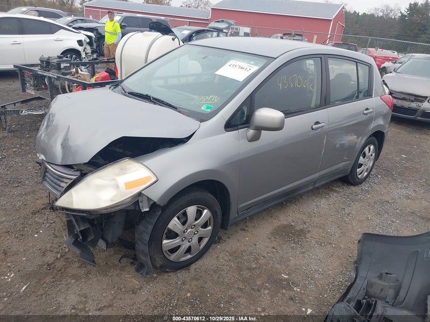3N1BC13E58L375476 2008 NISSAN VERSA photo no. 2