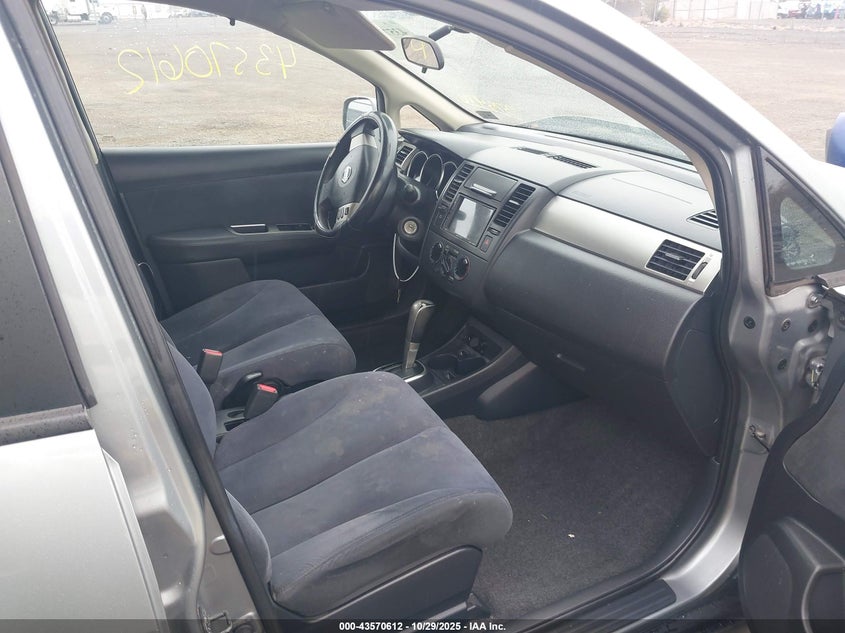 3N1BC13E58L375476 2008 NISSAN VERSA photo no. 5