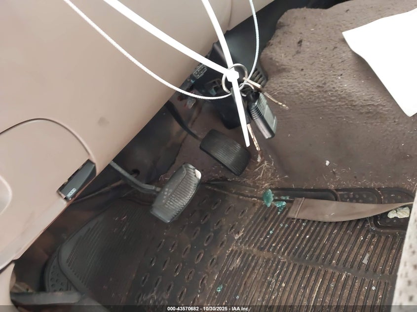 2001 Ford F-150 Harley-Davidson Edition/King Ranch Edition/Lariat/Xlt VIN: 1FTRW07LX1KF76044 Lot: 43570682