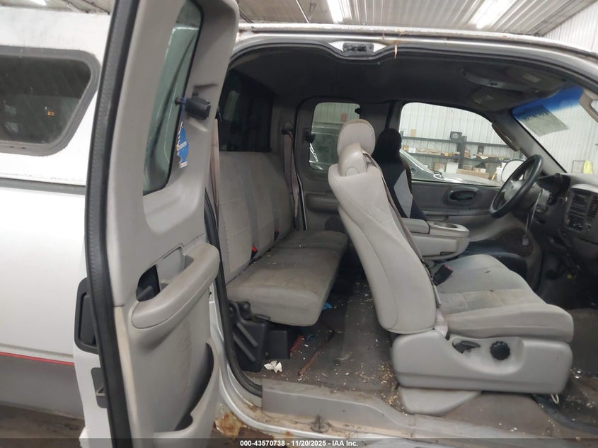 2002 Ford F-150 Lariat/Xl/Xlt VIN: 2FTRX18L32CA76251 Lot: 43570738