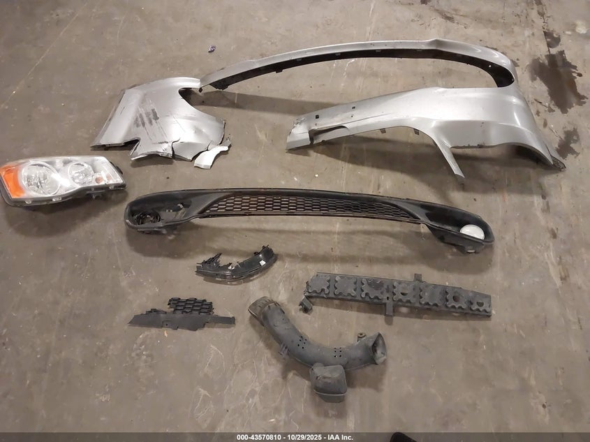 2017 Dodge Grand Caravan Sxt VIN: 2C4RDGCG5HR561681 Lot: 43570810