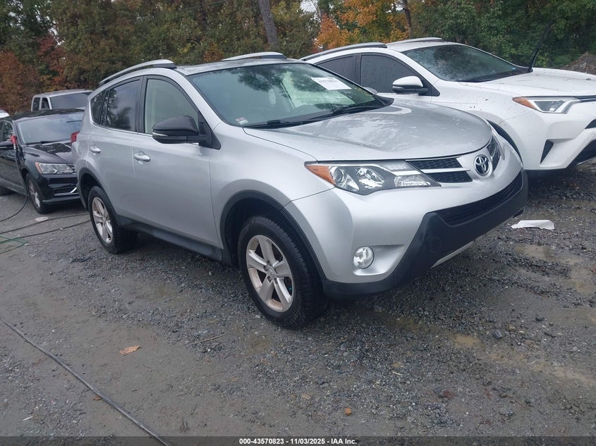 TOYOTA RAV4 XLE