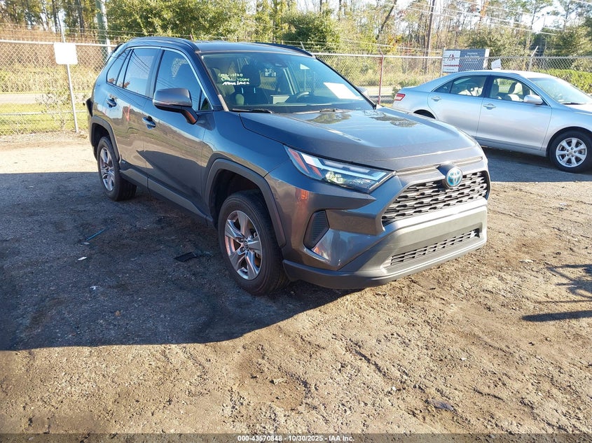 TOYOTA RAV4 HYBRID XLE