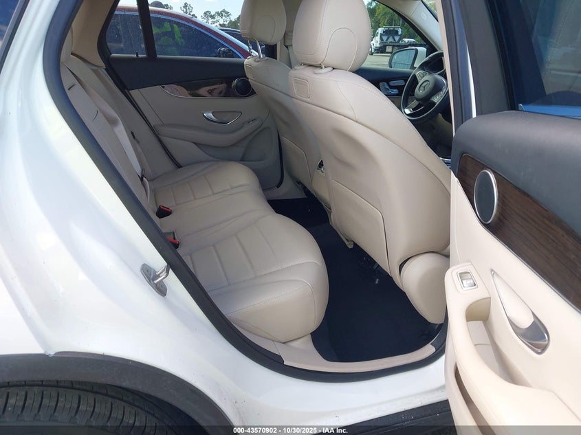 WDC0G4JB3KF603490 2019 MERCEDES-BENZ GLC photo no. 8