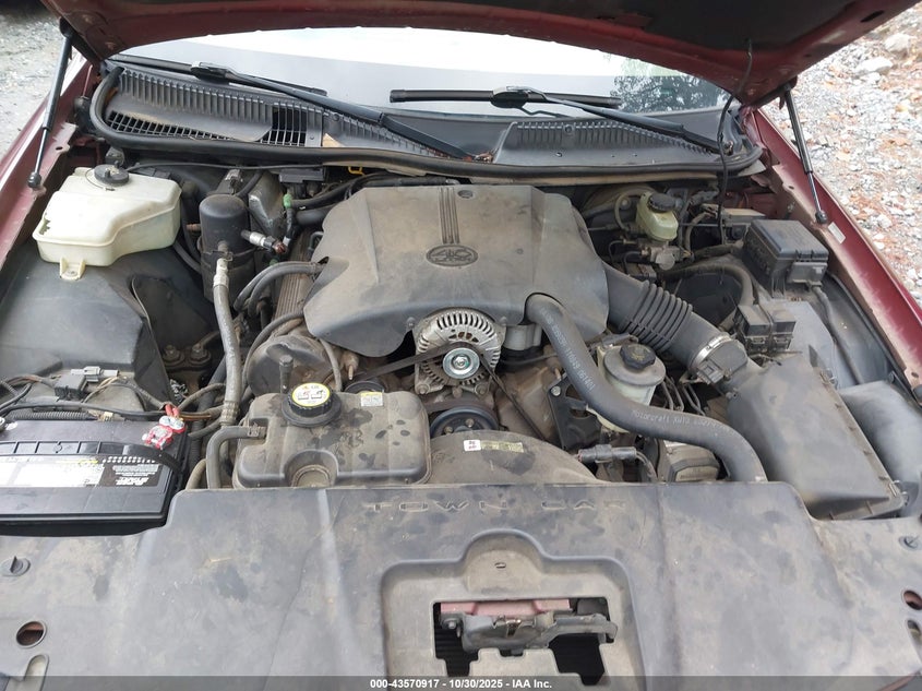 2001 Lincoln Town Car Cartier VIN: 1LNHM83W81Y739184 Lot: 43570917