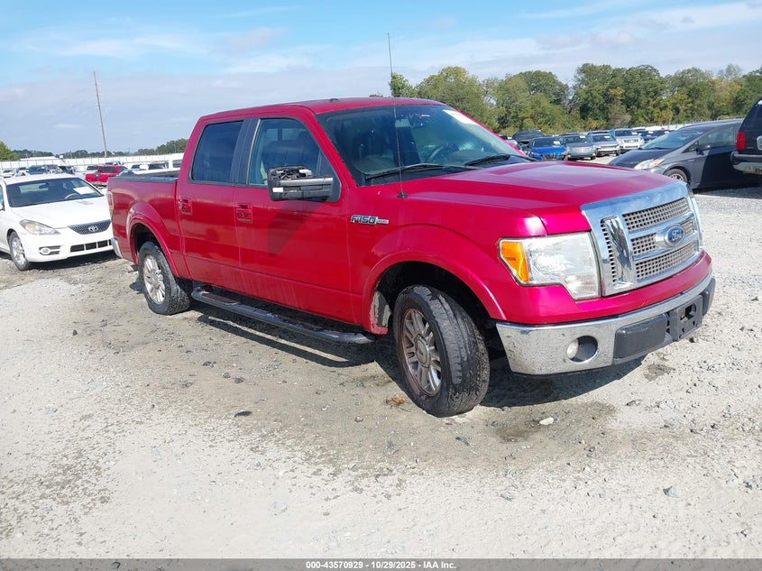 FORD F-150 LARIAT