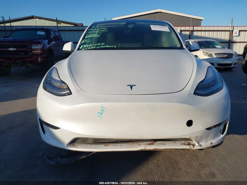 2023 Tesla Model Y Awd/Long Range Dual Motor All-Wheel Drive VIN: 7SAYGDEE2PA058634 Lot: 43570934