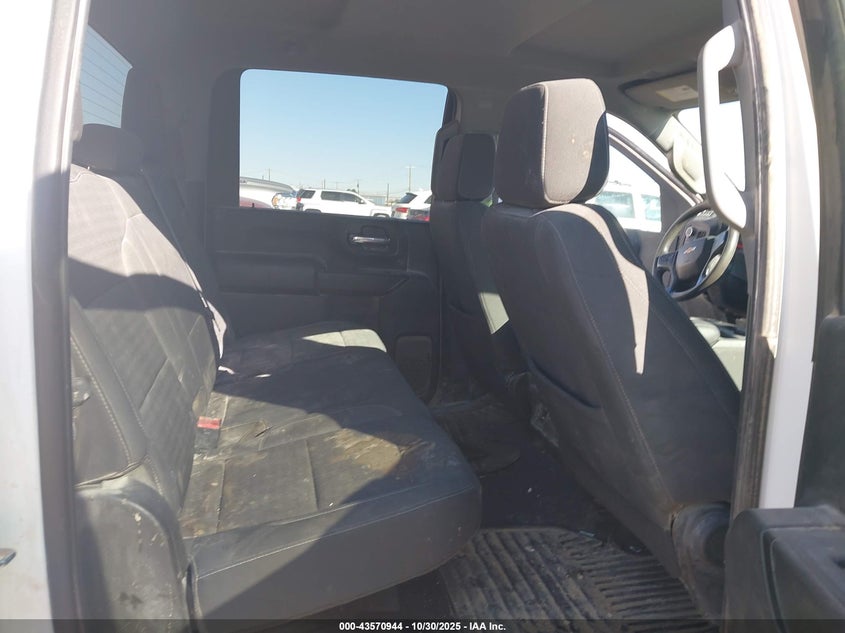 1GC4YME71RF119242 2024 CHEVROLET SILVERADO photo no. 6