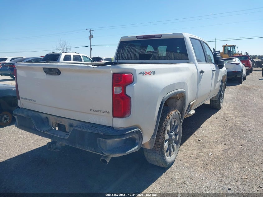 1GC4YME71RF119242 2024 CHEVROLET SILVERADO photo no. 4