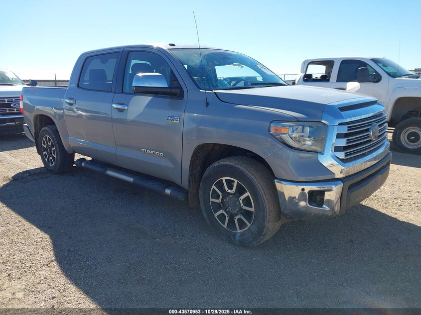 TOYOTA TUNDRA LIMITED 5.7L V8
