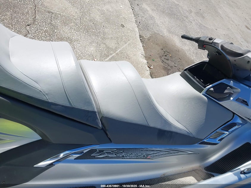 YAMA3962B212 2012 YAMAHA  photo no. 5