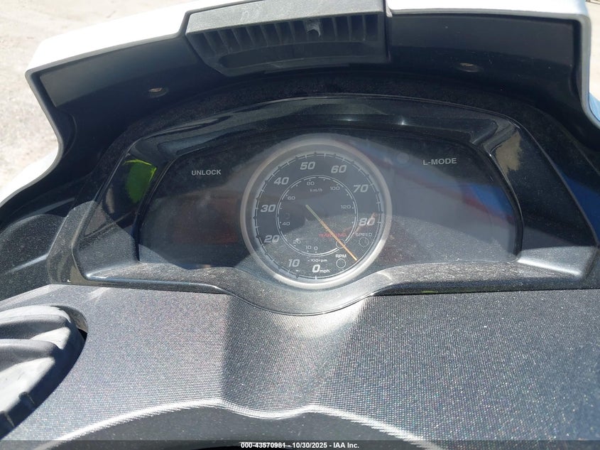 YAMA3962B212 2012 YAMAHA  photo no. 7