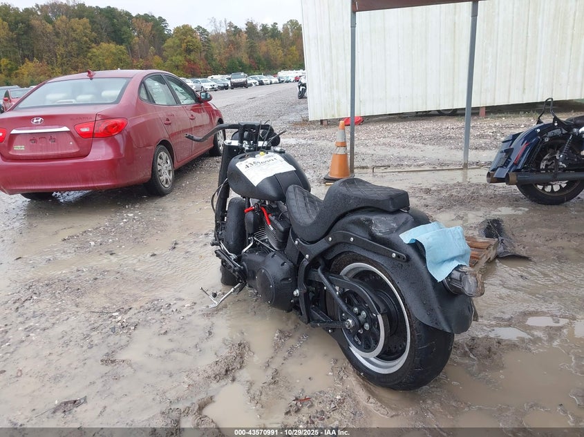 1HD1JN513BB024993 2011 HARLEY-DAVIDSON FAT BOY photo no. 3