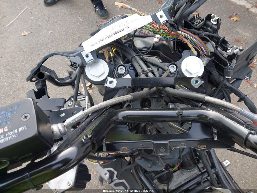 2017 BMW C650 Sport VIN: WB10C1408HZ314961 Lot: 43571012