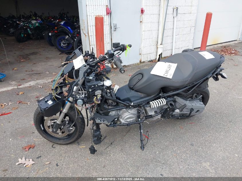 2017 BMW C650 Sport VIN: WB10C1408HZ314961 Lot: 43571012