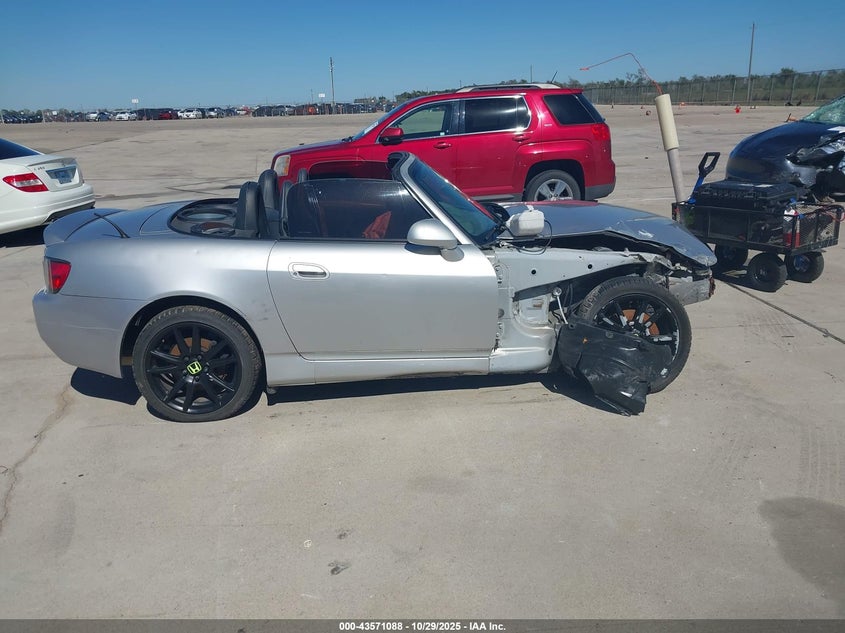 2002 Honda S2000 Base (M6) VIN: JHMAP11452T004665 Lot: 43571088