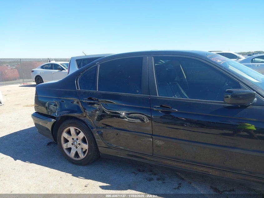 2002 BMW 325Xi VIN: WBAEU33432PH86557 Lot: 43571127