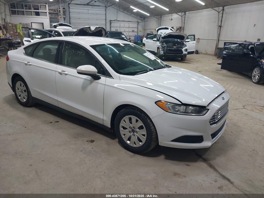 FORD FUSION S