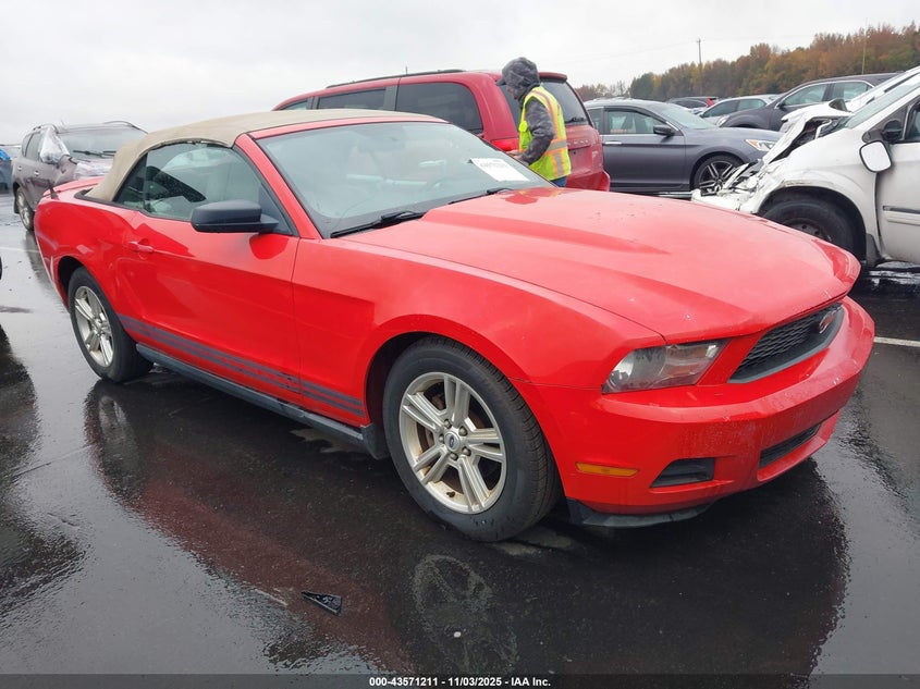 FORD MUSTANG V6/V6 PREMIUM