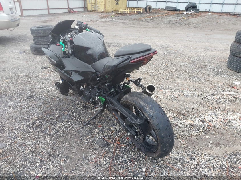 2024 Kawasaki Ex500 H