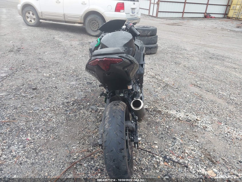 2024 Kawasaki Ex500 H VIN: ML5EXGH14RDA06779 Lot: 43571214