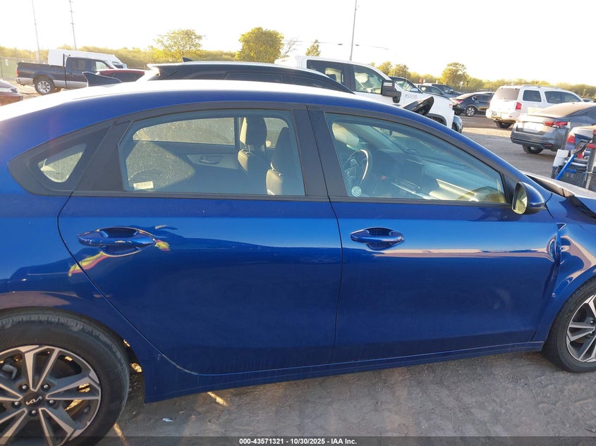 2024 Kia Forte Lxs VIN: 3KPF24AD9RE757108 Lot: 43571321