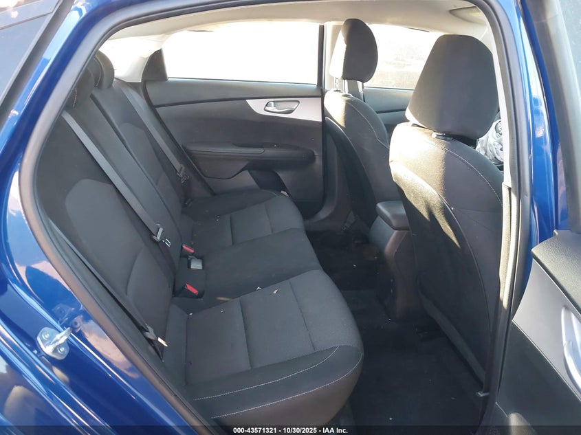 2024 Kia Forte Lxs VIN: 3KPF24AD9RE757108 Lot: 43571321