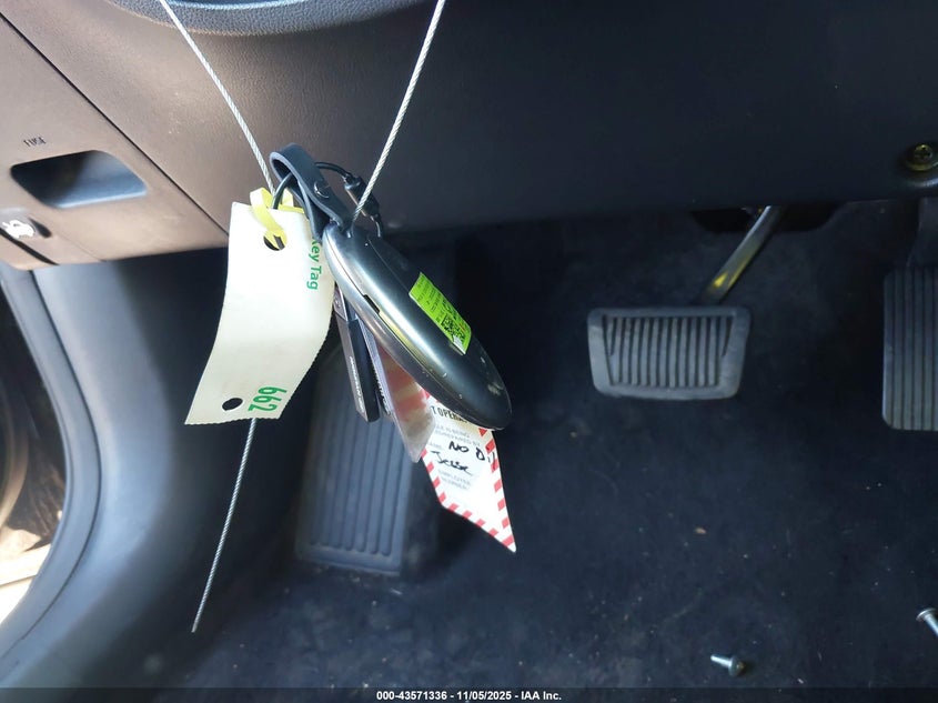 2025 HYUNDAI KONA SEL KM8HBCAB6SU310708